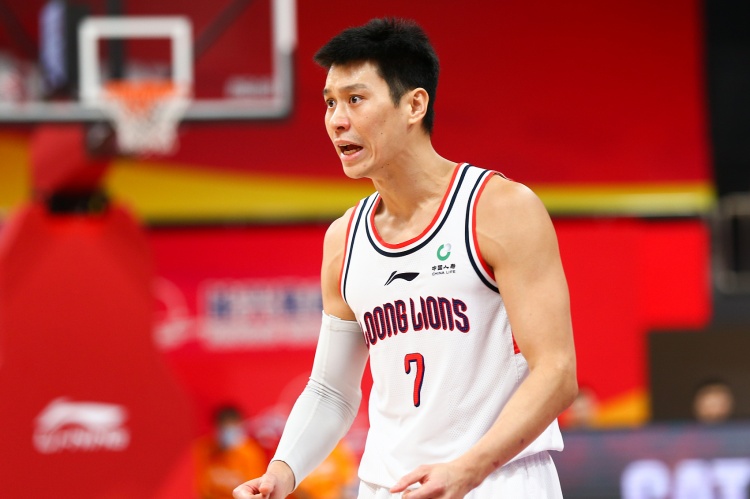 在崔永熙：林書(shū)豪是我的導師 他鼓勵我來(lái)嘗試NBA
